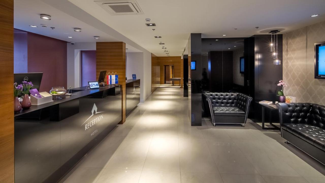 Cornaro Hotel Split Exterior photo Reception