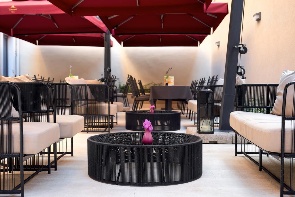 Cornaro Hotel Split Exterior photo The Terrace at The Ivy
